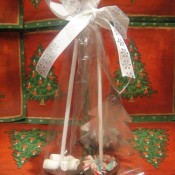 The More Thank Occasional Baker's hot chocolate on a stick http://themorethanoccasionalbaker.blogspot.com/2011/12/hot-chocolate-on-stick.html