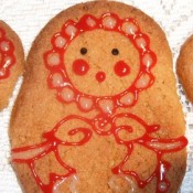 Galina's Russian doll cookies http://chezmaximka.blogspot.com/2011/12/russian-dolls-mania.html