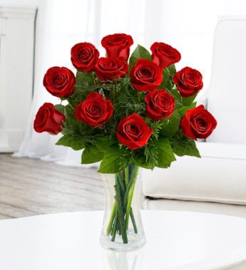 Dozen red roses