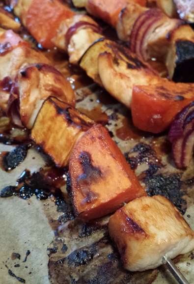 Barbecue chicken skewers