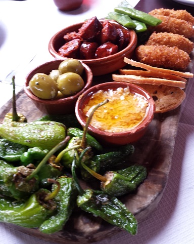 Mixto platter Camino