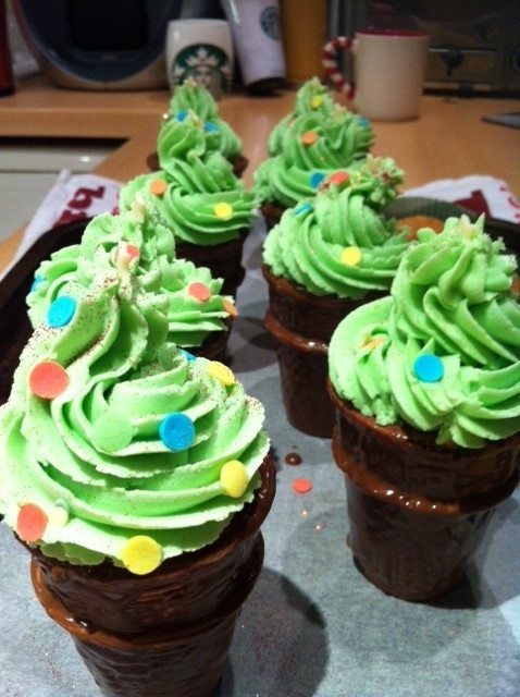 Becky Thorn's Christmas tree cakes