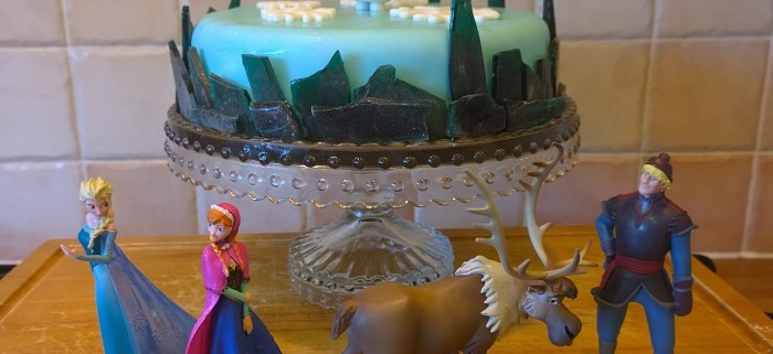 Disney's Frozen cake toppers