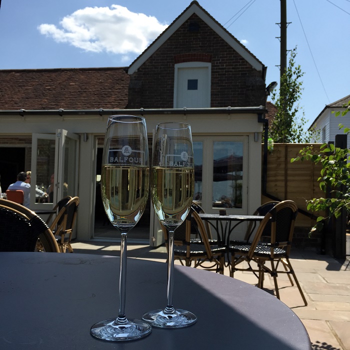 A welcome glass of Blanc de Blancs