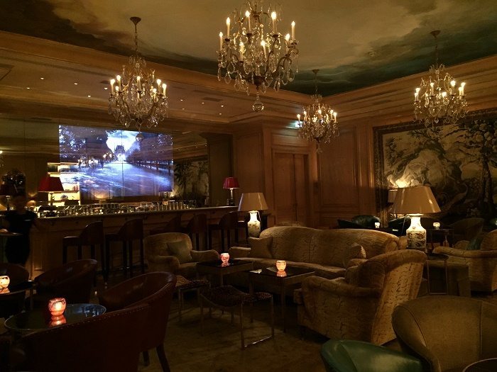 Bar area at Le Bristol