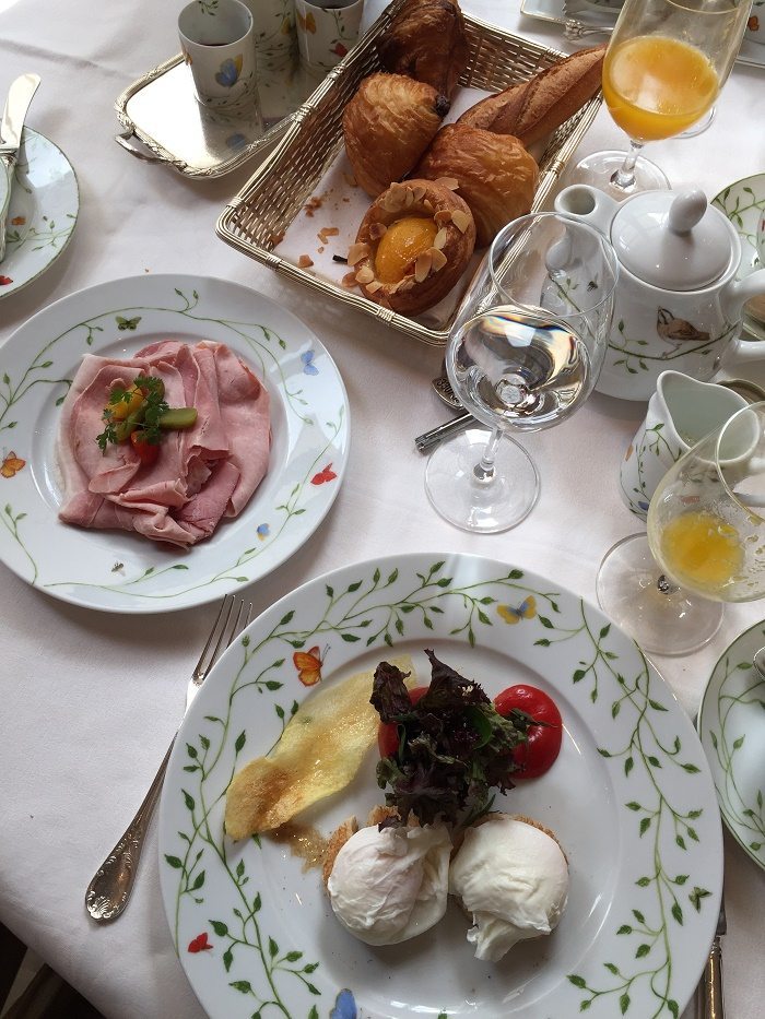 Breakfast at Le Bristol