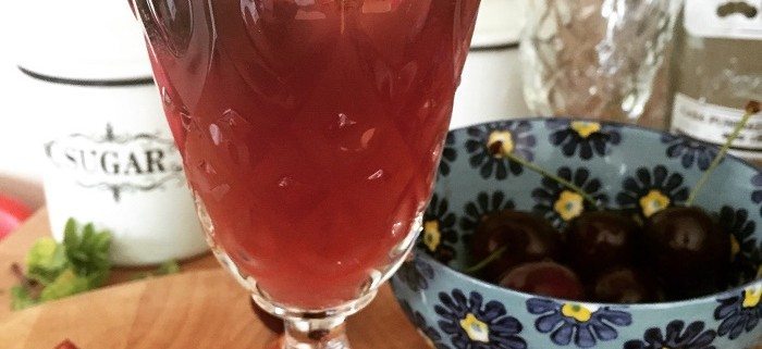 Cherry mojito