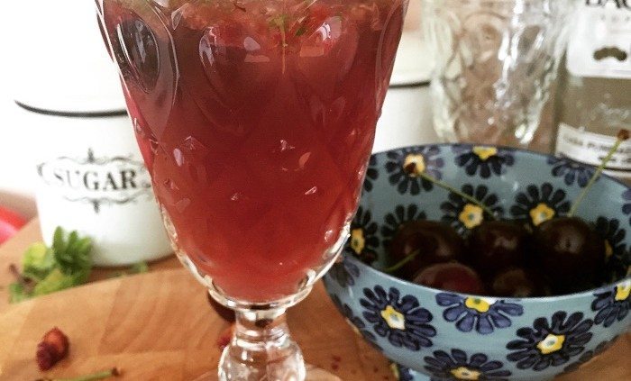Cherry mojito