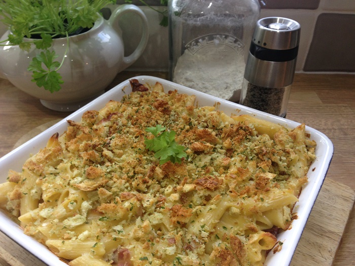 Mac and cheese with bacon and a crunchy sourdough crust