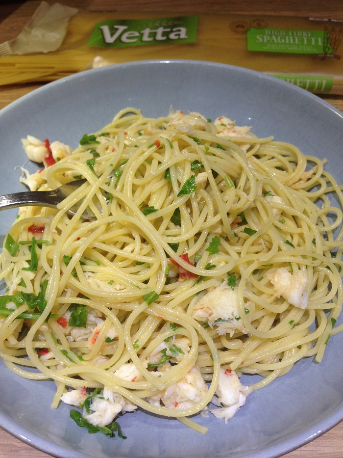 Spaghetti with crab and chilli
