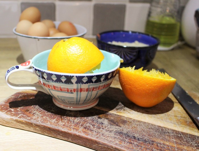 Squeeze oranges