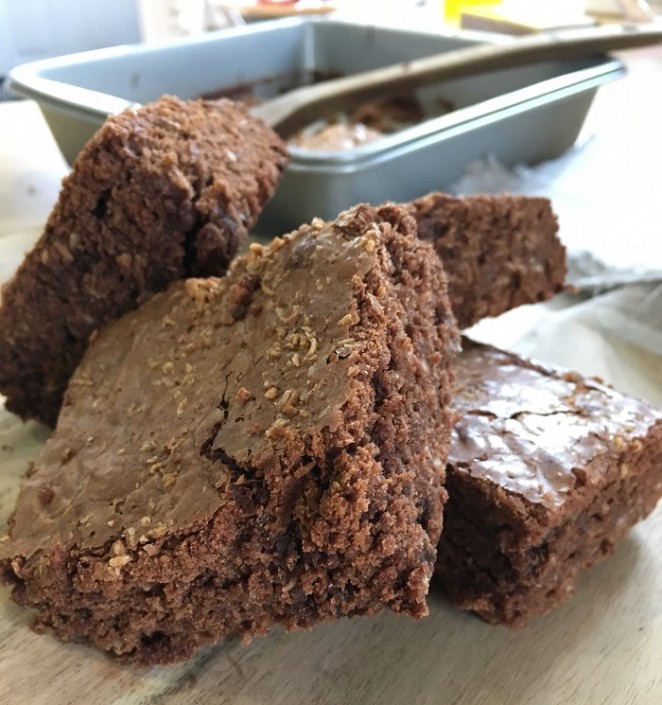 Dark chocolate and coconut brownies