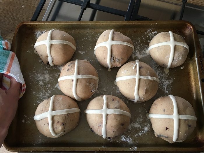 Piping on the cross
