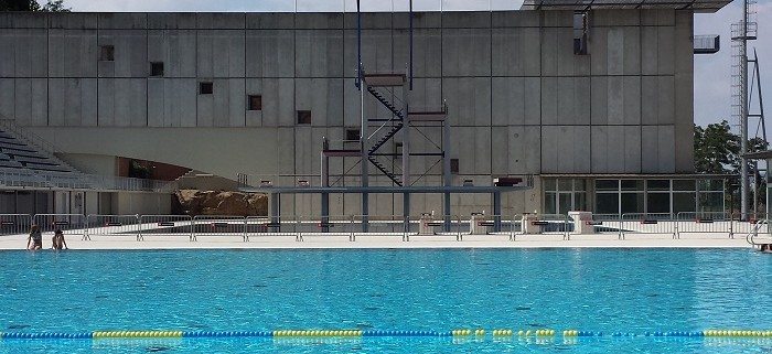 Piscines Municipals de Montjuïc from Kylie's 'Slow' video
