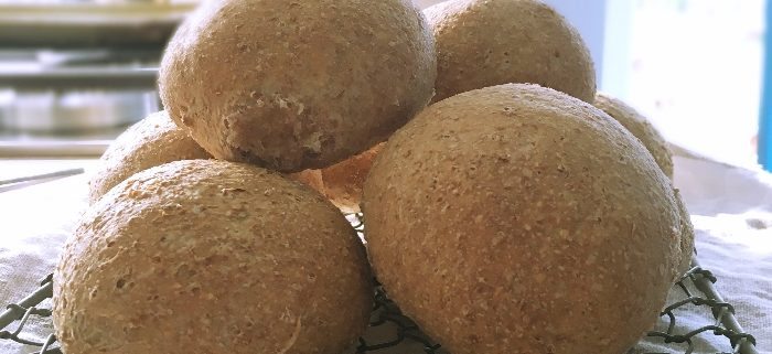 Soft wholemeal rolls - an easy, step by step recipe