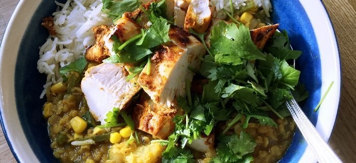 Vegetable curry with runner beans and sweetcorn