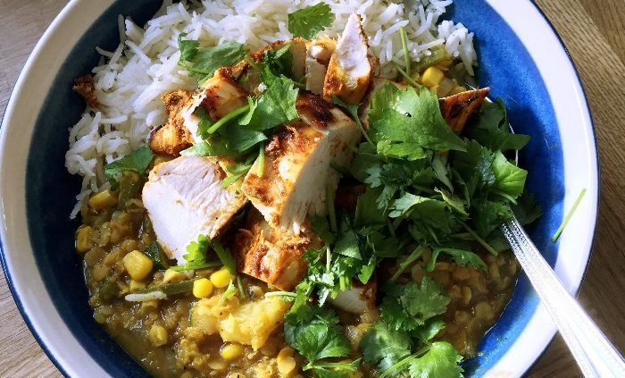 Vegetable curry with runner beans and sweetcorn