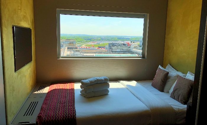 Staying overnight at the airport: BLOC Hotel Gatwick