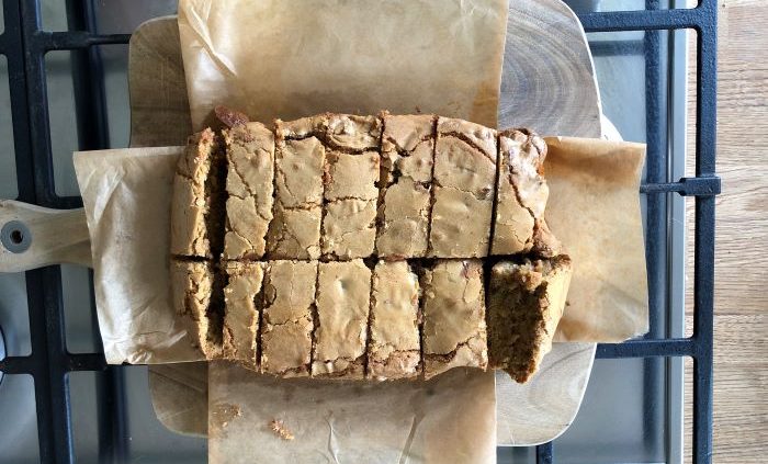 How to make chocolate chip blondies
