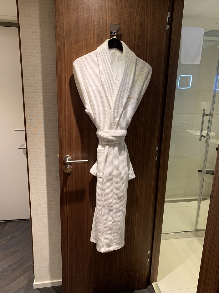 AmaMagna bathrobe