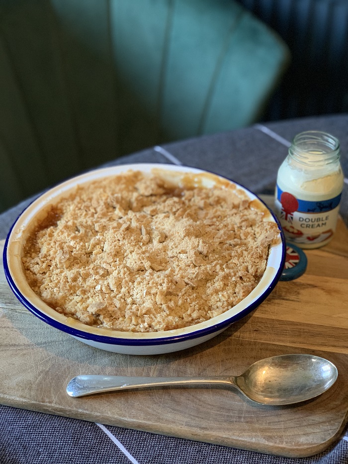 Caramel apple crumble