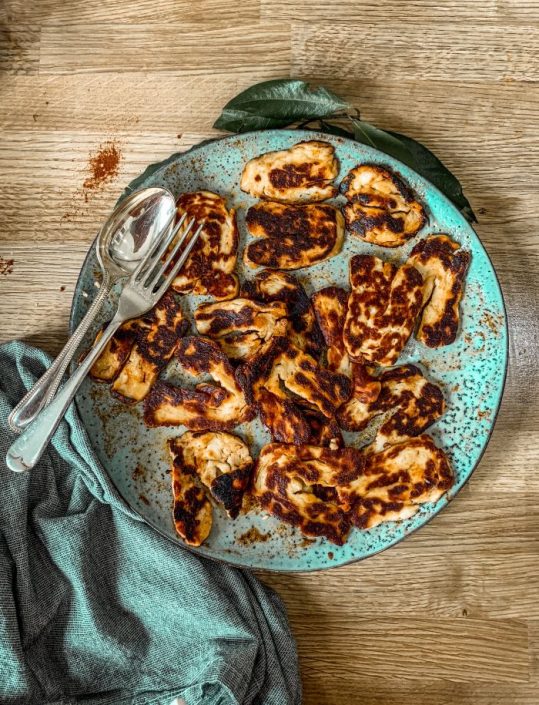Smoky maple roasted halloumi bacon Smoky maple roasted halloumi bacon