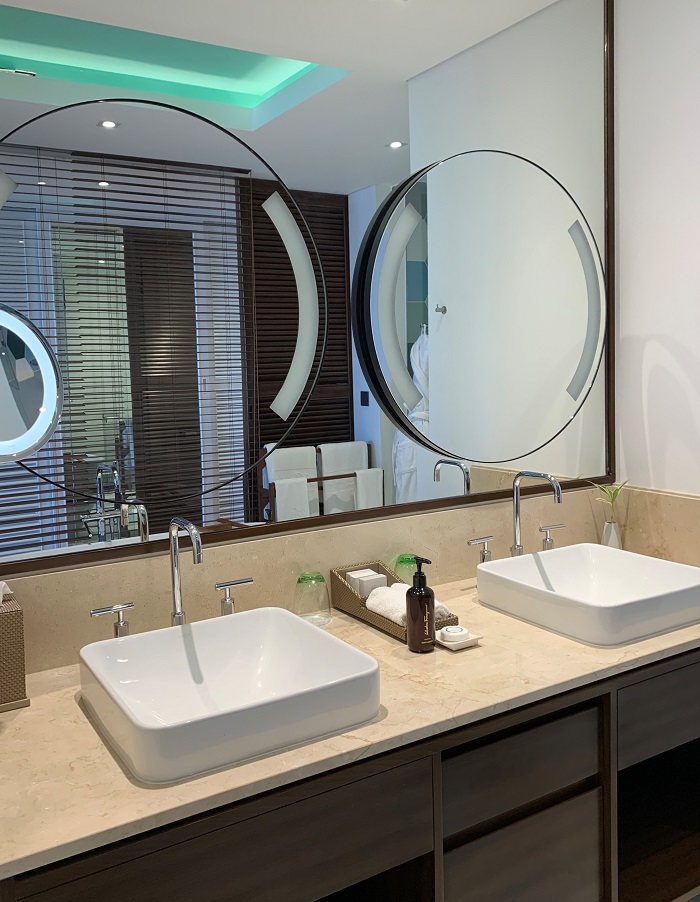 Stunning sinks at Cabrits Dominica