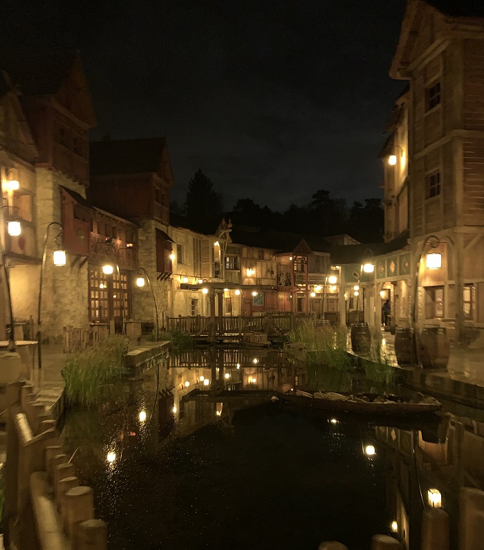 A festive visit to Parc Asterix 